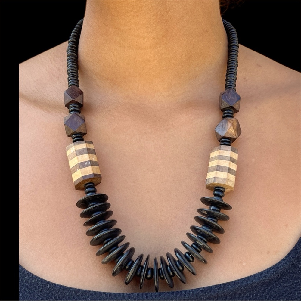 Vintage 90s Multi-Shapes Wooden Necklace